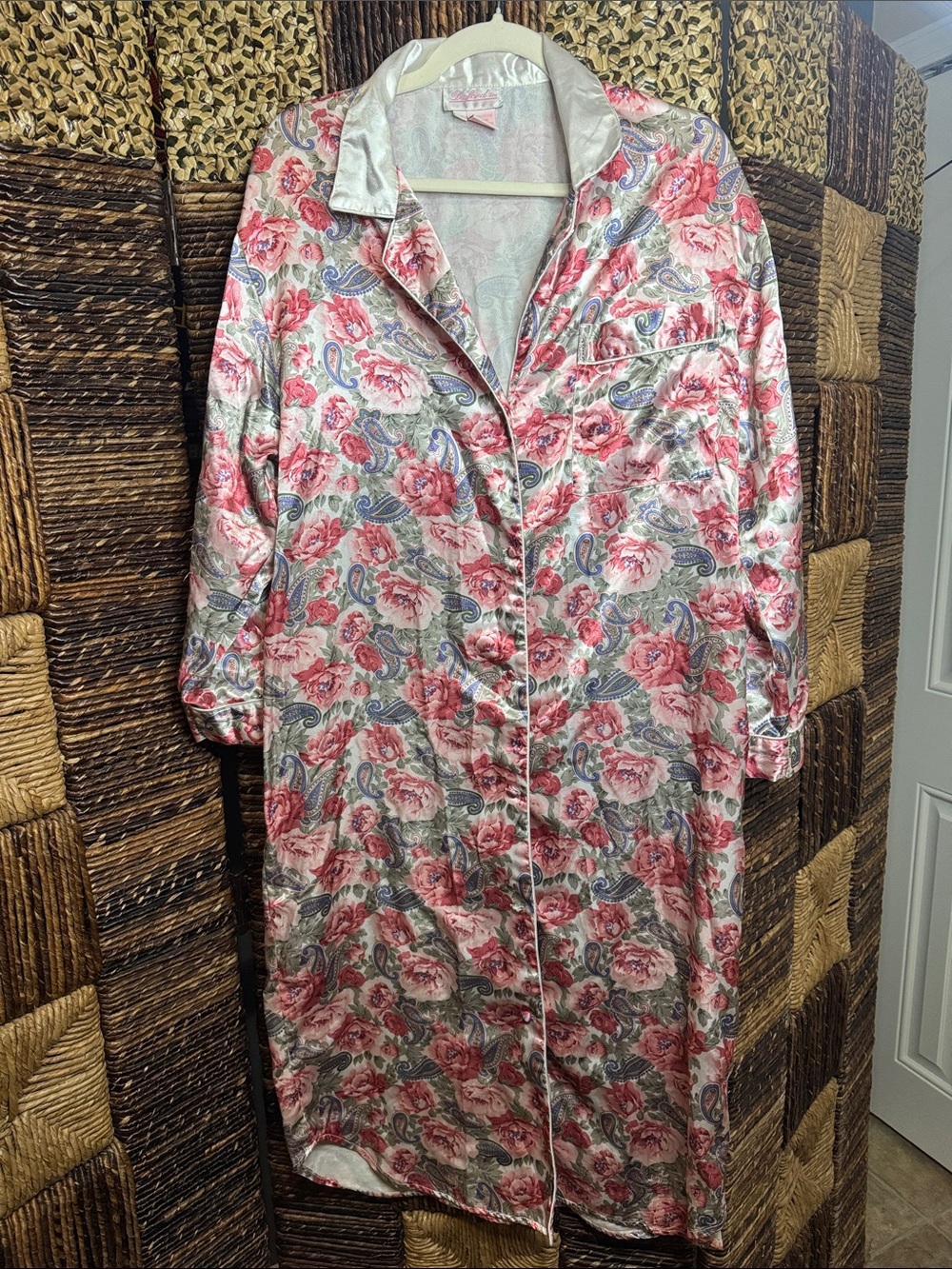 Vintage House Coat/ Robe Floral Satin - Pink Rose Print